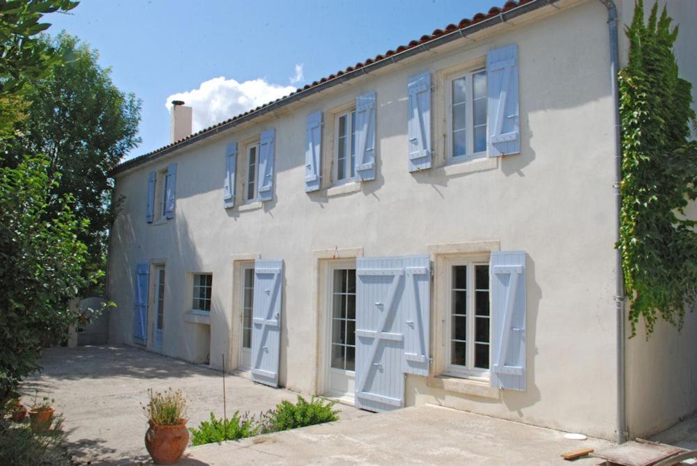 La Tonnelle Fleurie Chambres D'Hotes Sainte-Soulle Bagian luar foto