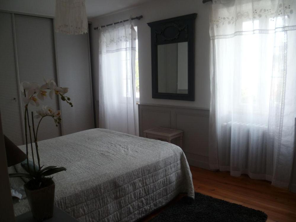 La Tonnelle Fleurie Chambres D'Hotes Sainte-Soulle Bagian luar foto